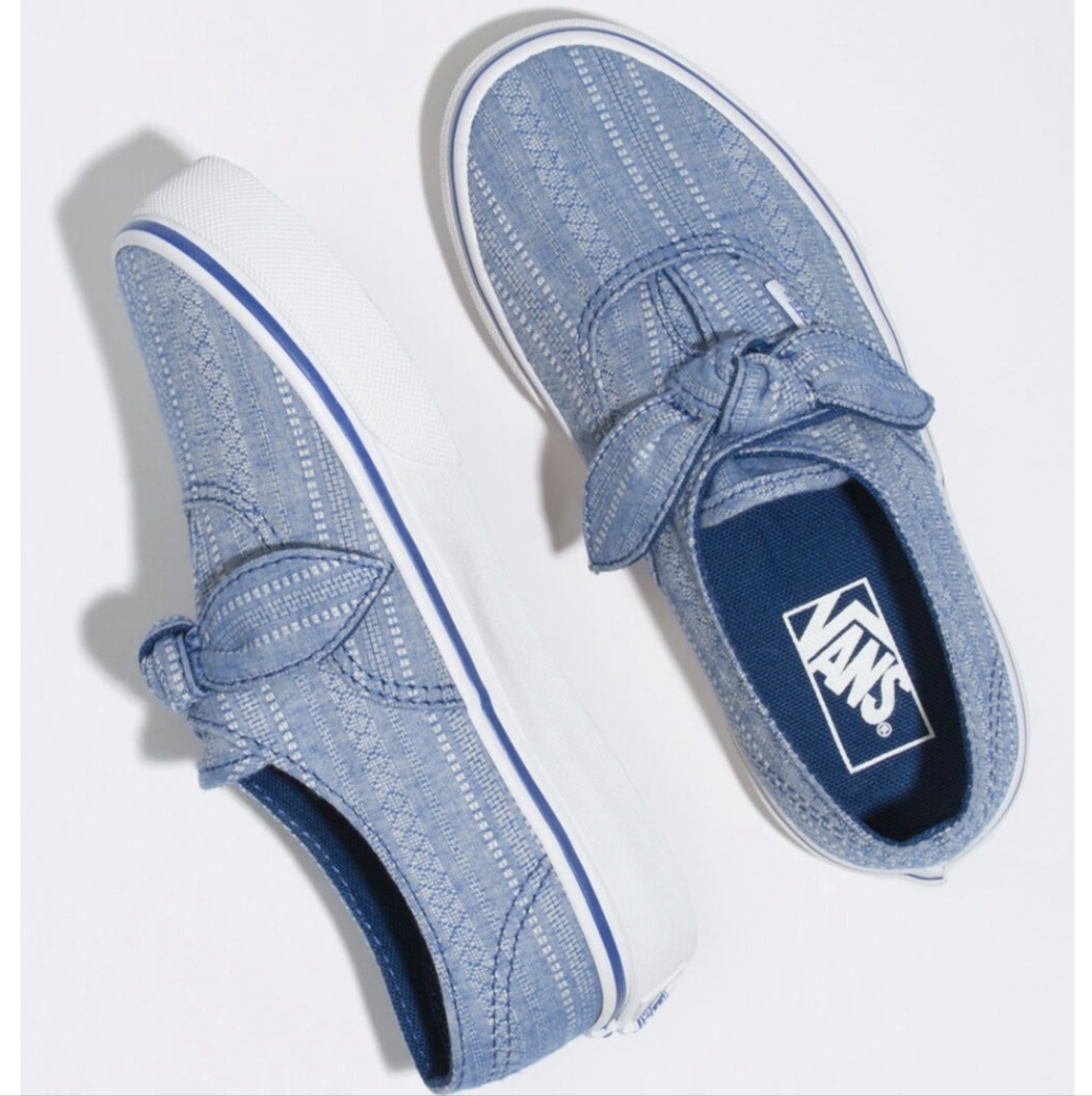 🔥NWT Vans Lace Chambray Authentic Knotted Low Tops